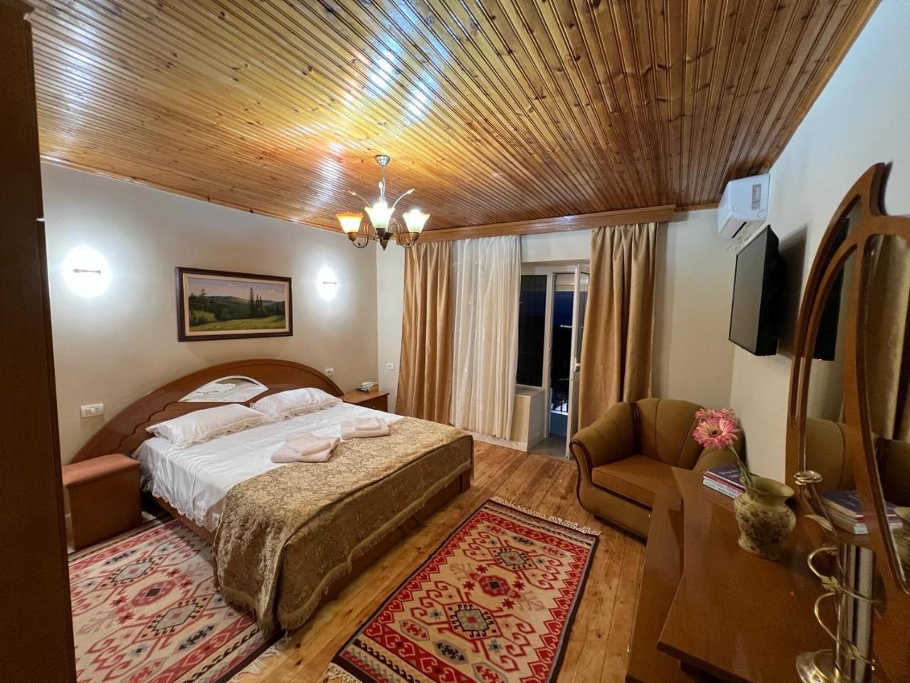 Garden Villa Guni Kruje Ngoại thất bức ảnh